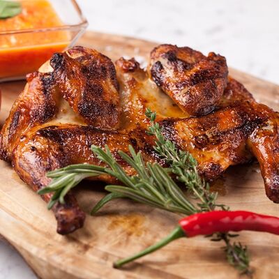 Цыплёнок на углях в ШАШЛЫКС ДЫМКОМ по цене 795 ₽