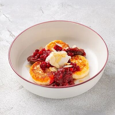 Сырники с пряной сливой в Шоколадница по цене 485 ₽