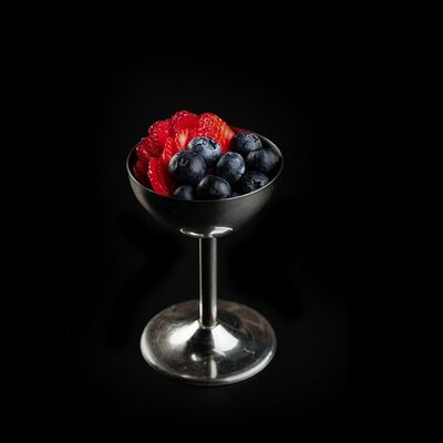 Ягоды в 1st Gallery Lounge по цене 490 ₽