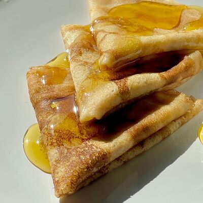 Блины с липовым мёдом в La Provincia по цене 500 ₽