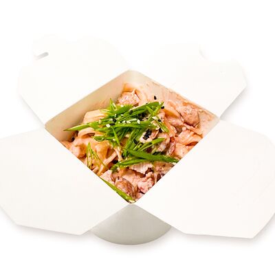 Сливочный удон с курицей в Фаст суши по цене 515 ₽