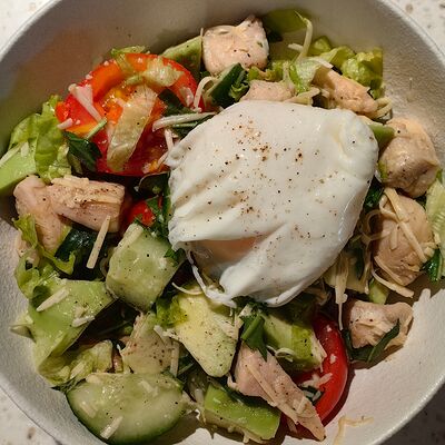 Азиатский цезарь с курицей в Haishen-wai по цене 660 ₽