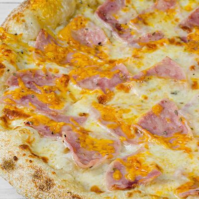 Ветчина и чеддерв Xpizza по цене 429 ₽