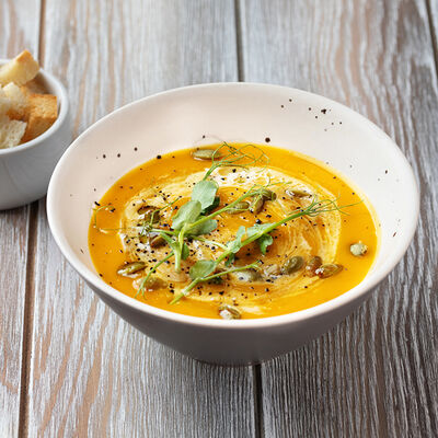 Тыквенный суп на кокосовом молоке в Кофейня на Остоженке по цене 700 ₽