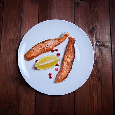 Сёмга на мангале в Хинкальная Легенда по цене 1300 ₽