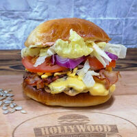 Логотип Hollywood Burger