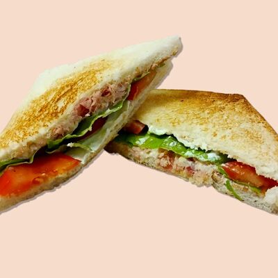 Сэндвич с тунцом в Блинчик по цене 230 ₽