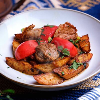 Оджахури из свинины в Кафе кавказской кухни Хурма по цене 395 ₽