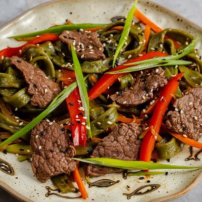 Удон с говядиной в Аками рамен по цене 570 ₽