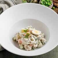 Оливье с цыпленком в Большая кухня