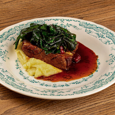 Утиное филе с вишней и соусом мясным жу в Казак по цене 1200 ₽