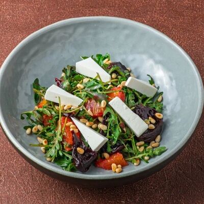 Салат с вяленой свеклой, апельсином и брынзой в Привет по цене 520 ₽