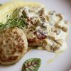 Котлеты из кролика с грибным соусом и пюре в Chalet River Club по цене 1580