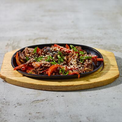 Говядина в соусе барбекю в Паблик Бар по цене 499 ₽