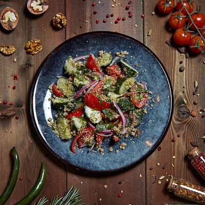 Овощной салат по-грузински в Хинкальная Легенда по цене 600 ₽