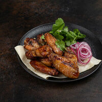 Шашлык из куриных крыльев в Город детей