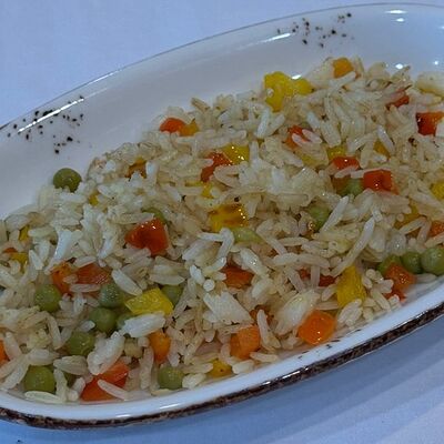Рис отварной с овощами в Арго по цене 250 ₽