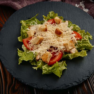 Салат Цезарь с курицей в Шашлычный двор по цене 444