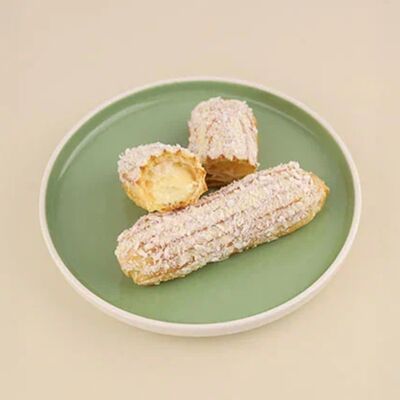 Эклер Рафаэлло в Пекарня Буханка по цене 209 ₽