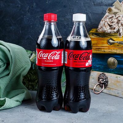 Coca-Cola средний в Мос Мангал по цене 180 ₽