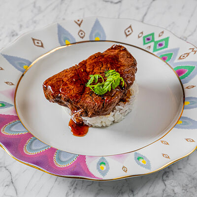 Мраморная говядина, терияки и японский рисв Dragon по цене 2850 ₽