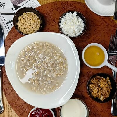 Каша овсяная на воде в La Vida loca по цене 150 ₽