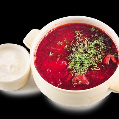 Борщ с говядиной в Августин по цене 370 ₽