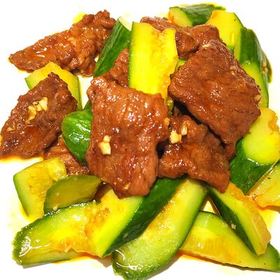 Салат из битых огурцов с говядиной в Китайский фонарик по цене 600 ₽