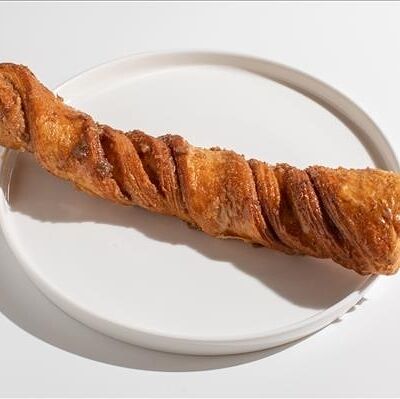 Косичка с кленовым сиропом и грецким орехом в Му-Му по цене 290 ₽