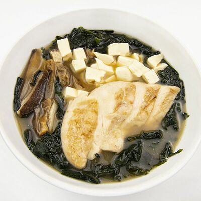 Мисо суп с курицей в Фитнес меню по цене 430 ₽