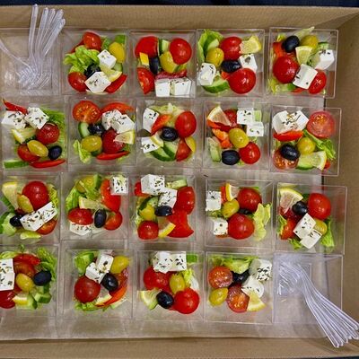 Греческий салат L в Boom-box Catering по цене 3590 ₽