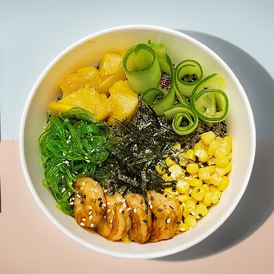 Поке с креветками и соусом свит чили в Mad Chicken по цене 780 ₽