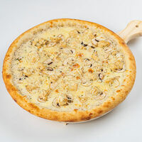 Пицца с курицей и грибами в Unit