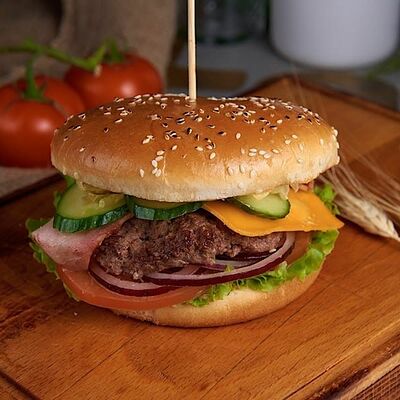 Чизбургер в Рестобар Ферум по цене 390