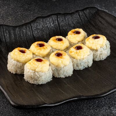 Запечённый ролл с мидиямив Мацумото по цене 600 ₽