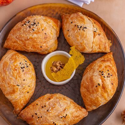 Сумса с сыром в Мархаба Халяль по цене 252 ₽