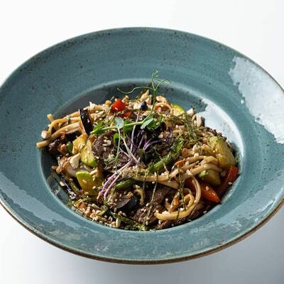 Лапша Удон с говядиной в Рыбамясо по цене 350 ₽