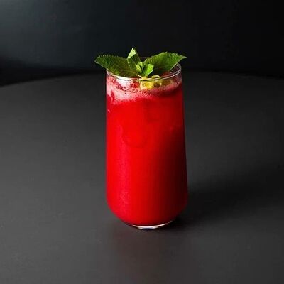 Домашний лимонад Малина-Маракуйя в Пицца 22 сантиметра по цене 990 ₽