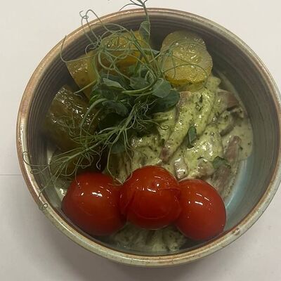 Язык в сливочном соусе в Эрмитаж по цене 830 ₽