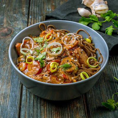 Красный карри с сейтаном в I-tal Corner Вегетарианский стрит-фуд по цене 680 ₽