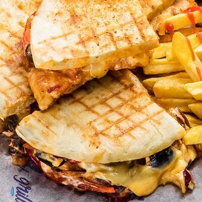 Скепасто (без фри) с овощами гриль в Gyros&grill по цене 720 ₽
