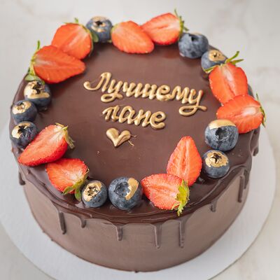 Торт с ягодами Папе в Мамин Cake по цене 3900 ₽