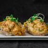 Крошка-картошка с тунцом, творожным сыром и маринованными огурцами в Daddys pub по цене 425