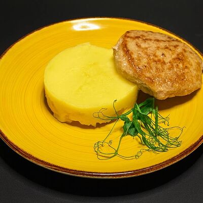 Пюре с котлеткой в Sandwich club по цене 300 ₽