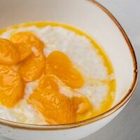 Каша рисовая на молоке с мандаринами в Та самая на Хмельницкого
