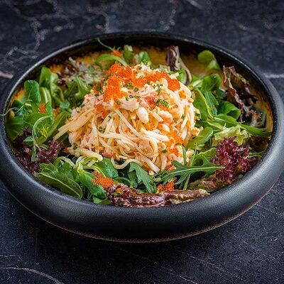 Салат с камчатским крабом в Yellowfin by Bluefin по цене 1350 ₽