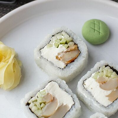 Фирменный ролл с диким гребешком в Per Se по цене 1250 ₽