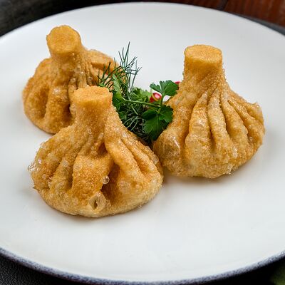 Жареные хинкали с ягненком в Утомленные солнцем по цене 390 ₽