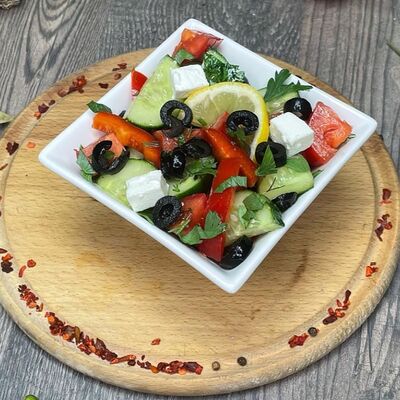 Салат Греческий в Шашлык от души по цене 390 ₽