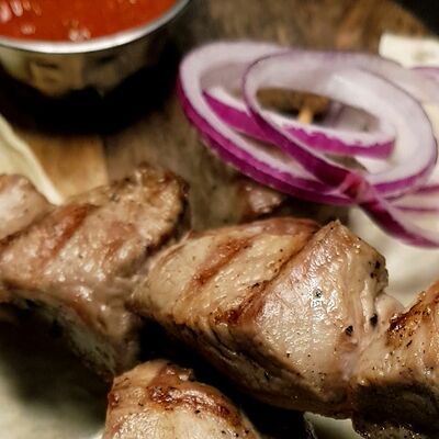 Шашлык из баранины в Travel Рестобар по цене 790 ₽